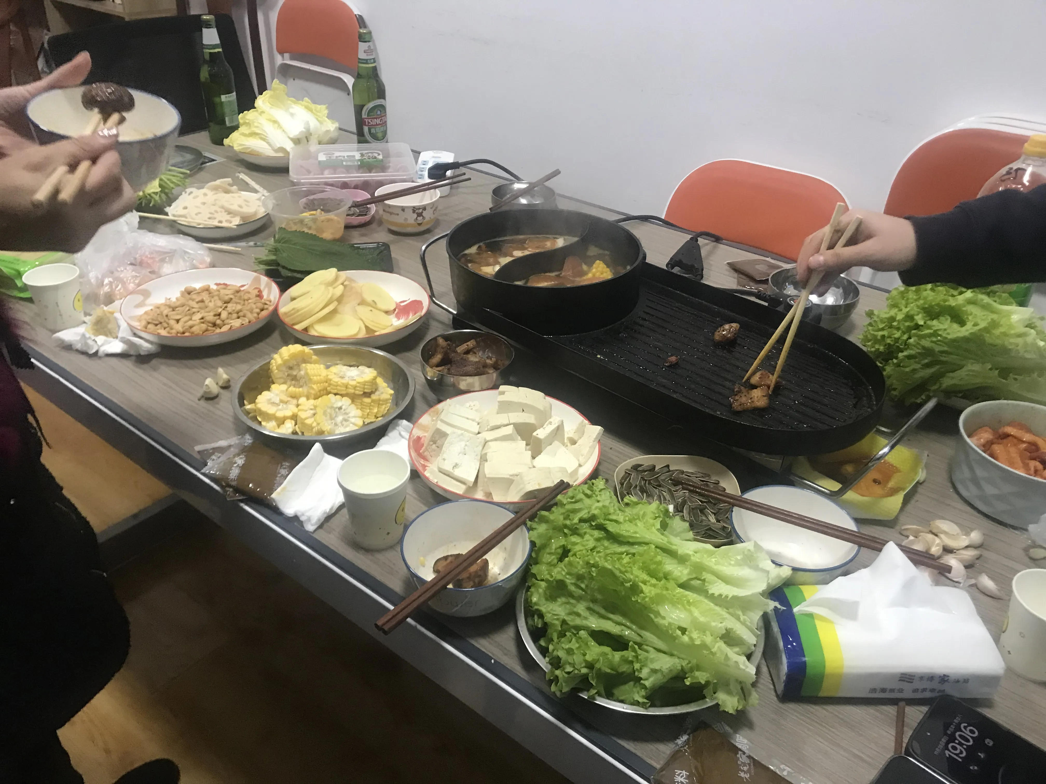 Pertemuan tim untuk makan malam