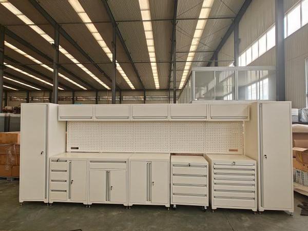 Apa itu Garage Cabinet？