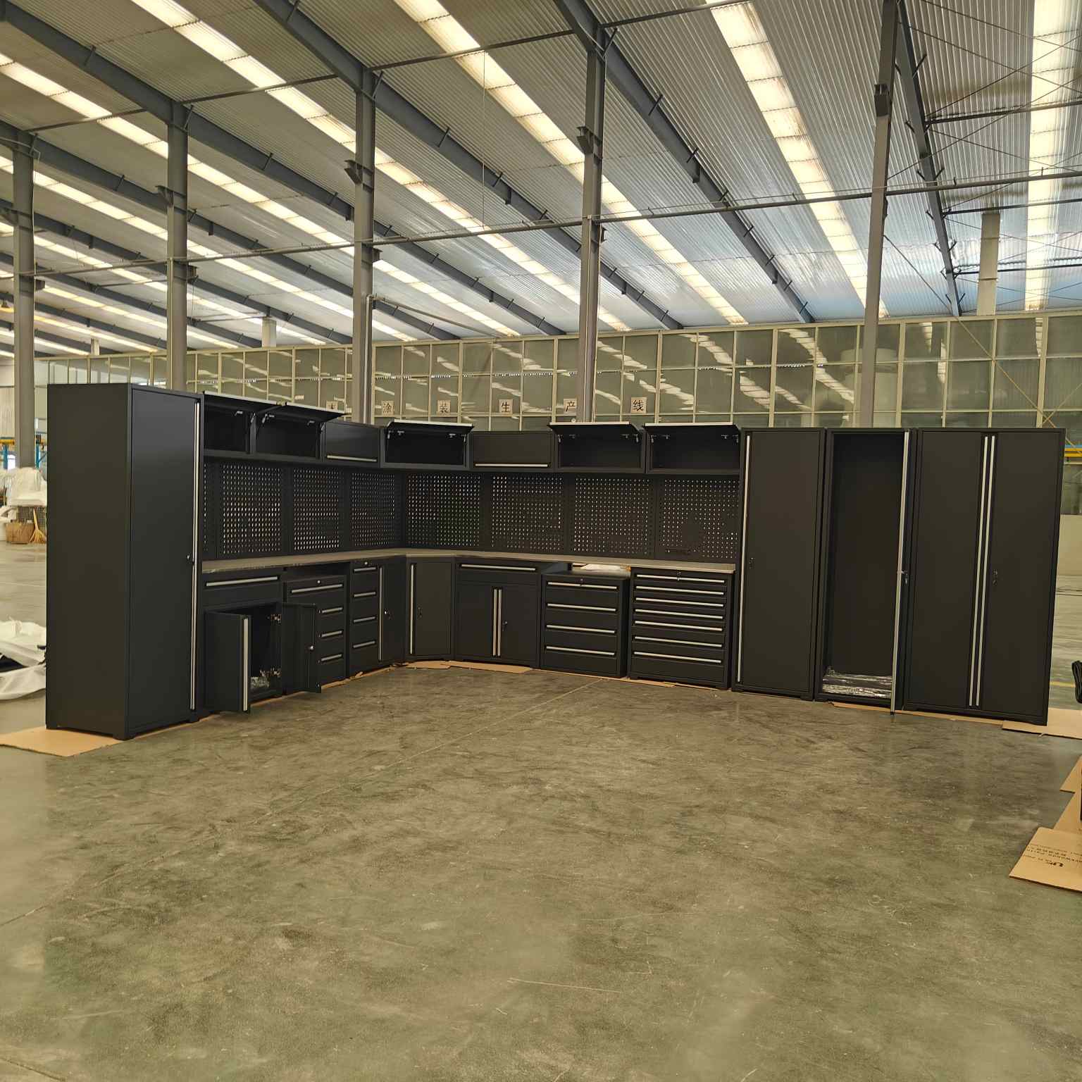 Workbench alat berat multifungsi